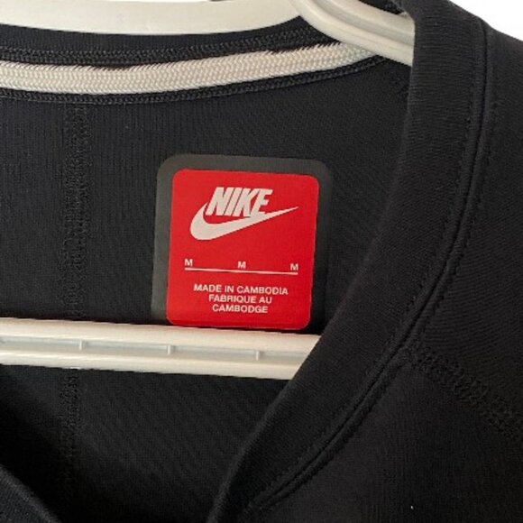 Nike black tech fleece lightweight long sleeve top size M - Picture 6 of 7
